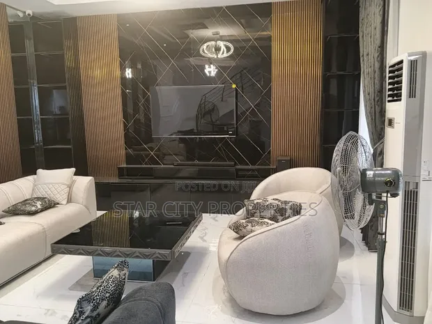 5 Bedroom Townhouse/Terrace for Rent in Ikeja GRA, Lagos - 1