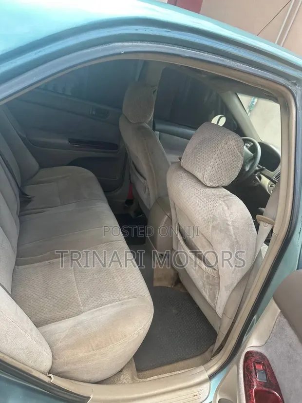 Toyota Camry LE 2.4L 2005 Ja - 1