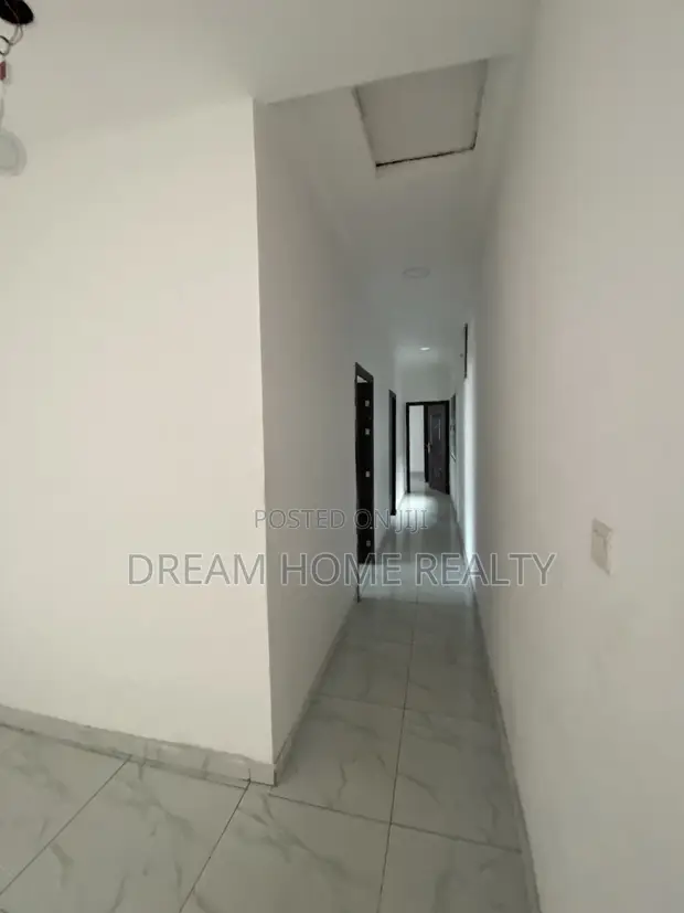 3 Bedroom Apartment for Rent in Oral Estate, Ikota - 1