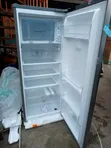 LG 199L Single-Door Refrigerator | GN-Y331SLBB / GN-Y331SLSR - 5