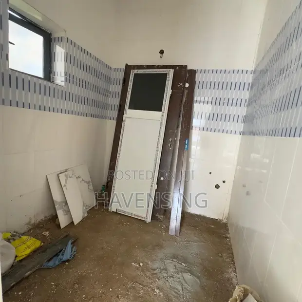 5-Bedroom Semi-Detached Duplex for Sale in Ologuneru, Ibadan - 1