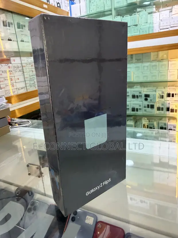 Samsung Galaxy Z Flip5 512GB Kore - 1
