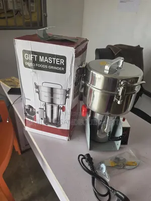 Brand New Dry Food Grinder/Blender