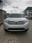 Toyota Highlander 2012 Silver - 1