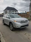 Toyota Highlander 2012 Silver - 2