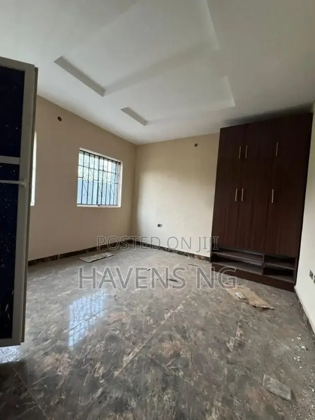 4-Bedroom Apartment with Shops for Sale in Apata, Ibadan - 1