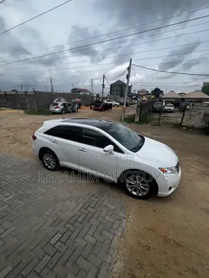 2014 Toyota Venza XLE White