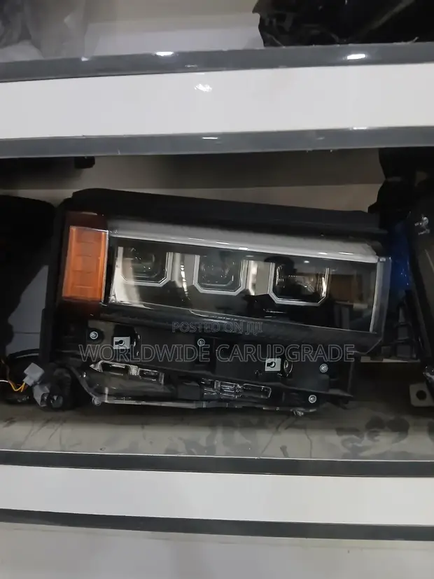 2024/2025 Toyota Land Cruiser Prado Headlights - 1