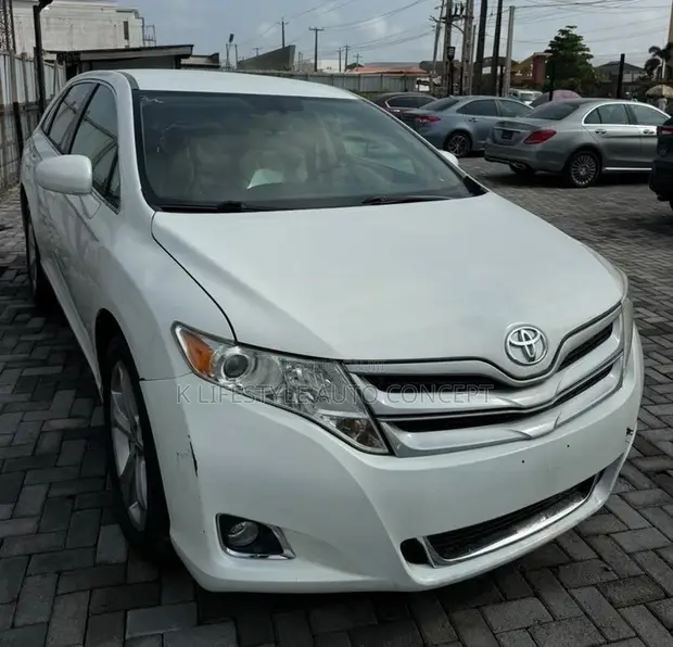Toyota Venza 2014 White - 1