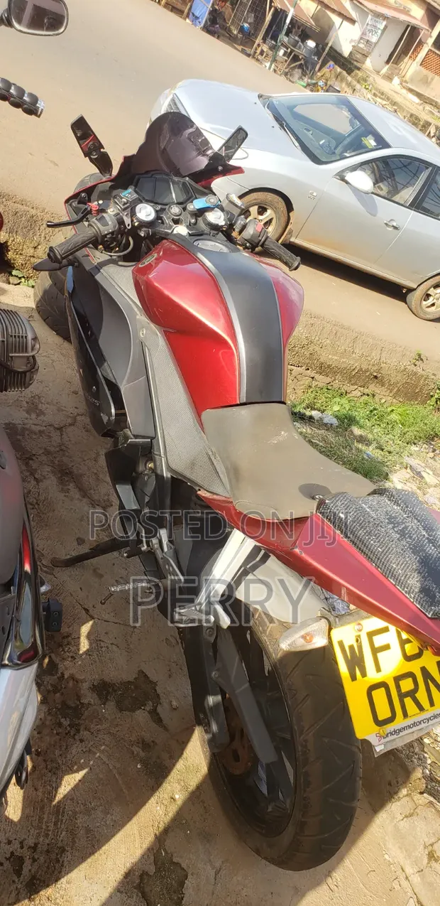 Yamaha YBR125 2018 Red - 1