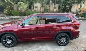 2018 Toyota Highlander SE 4x4 V6 SUV