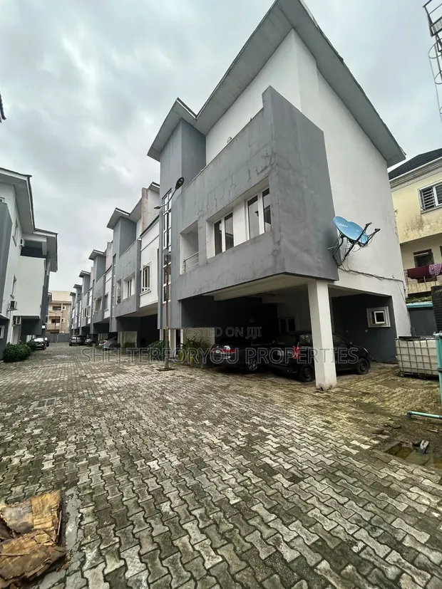 4 Bedroom Serviced Duplex with BQ in Ikate for Rent - 1