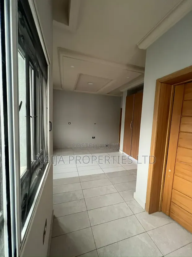 3-Bedroom Townhouse/Terrace da BQ a Lekki Phase 1 Right - 1