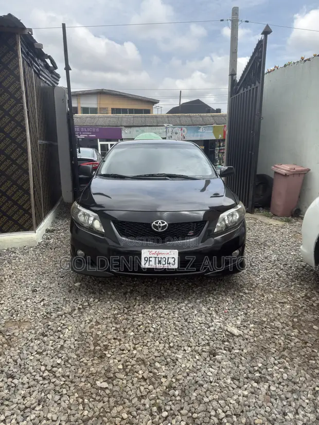 2009 Toyota Corolla Sport - 1