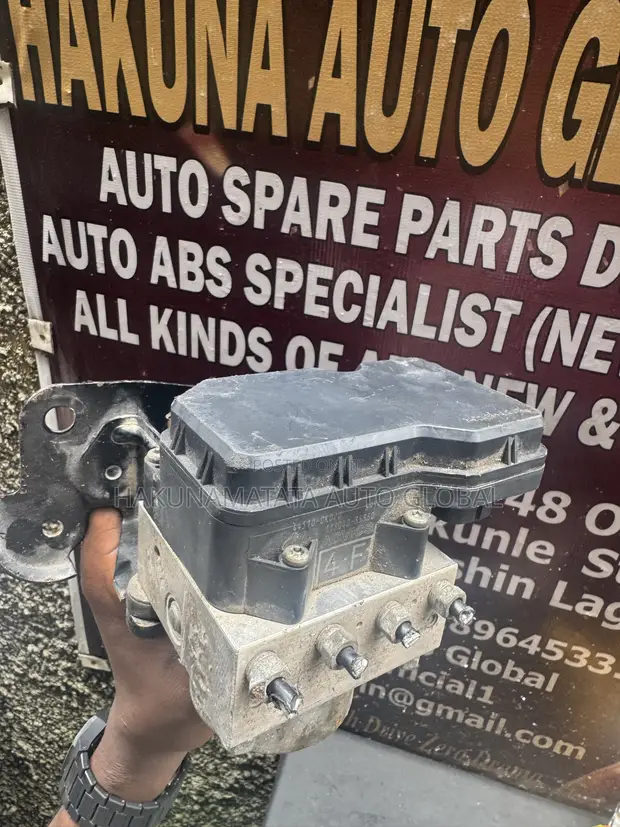 Original ABS Pump for Toyota Hilux Revo 2018 - 1