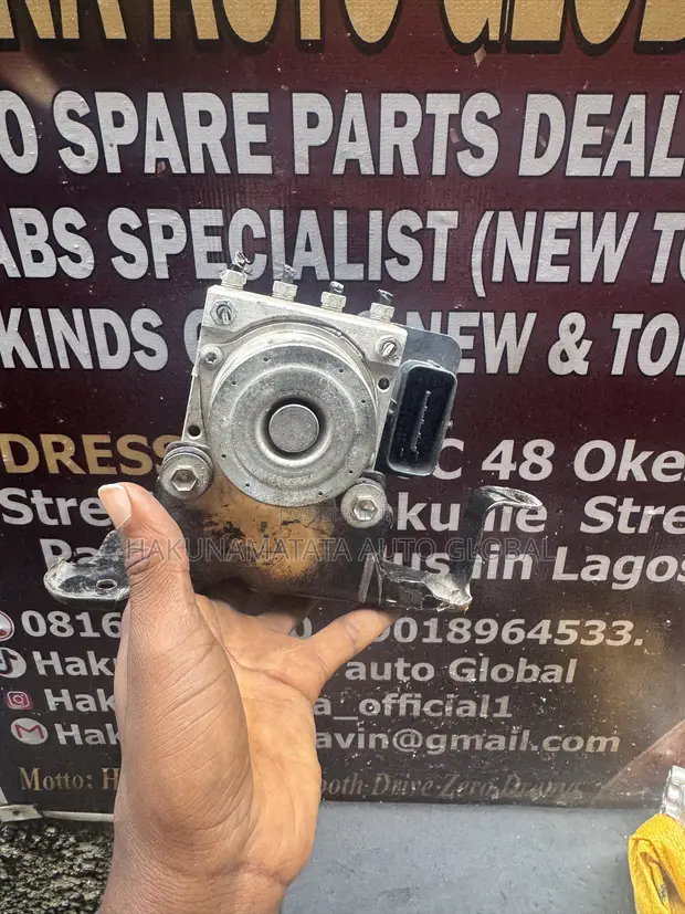 Used Toyota Hilux Revo 2018 ABS Module - 1