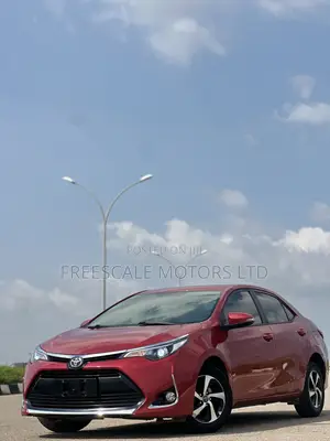 2018 Toyota Corolla LE Red