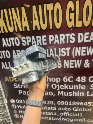 2018 Toyota Hilux Revo ABS Actuator Pump & Module