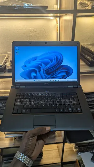 Dell Wyse MX Laptop 4GB RAM, 128GB SSD