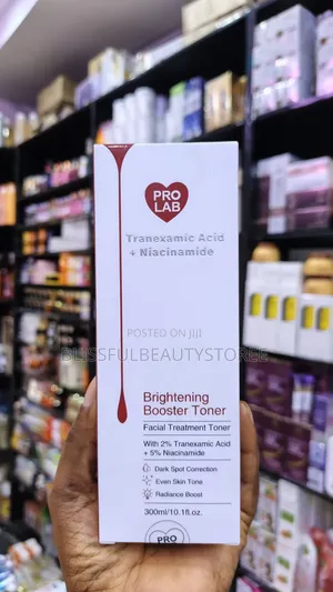 PROLAB Toner Mai Haskakawa Tare da Tranexamic Acid & Niacinamide