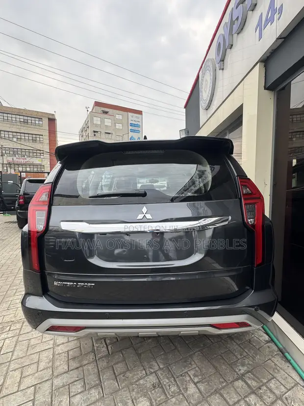Sabon Mitsubishi Montero Sport 2023 Grey - 1
