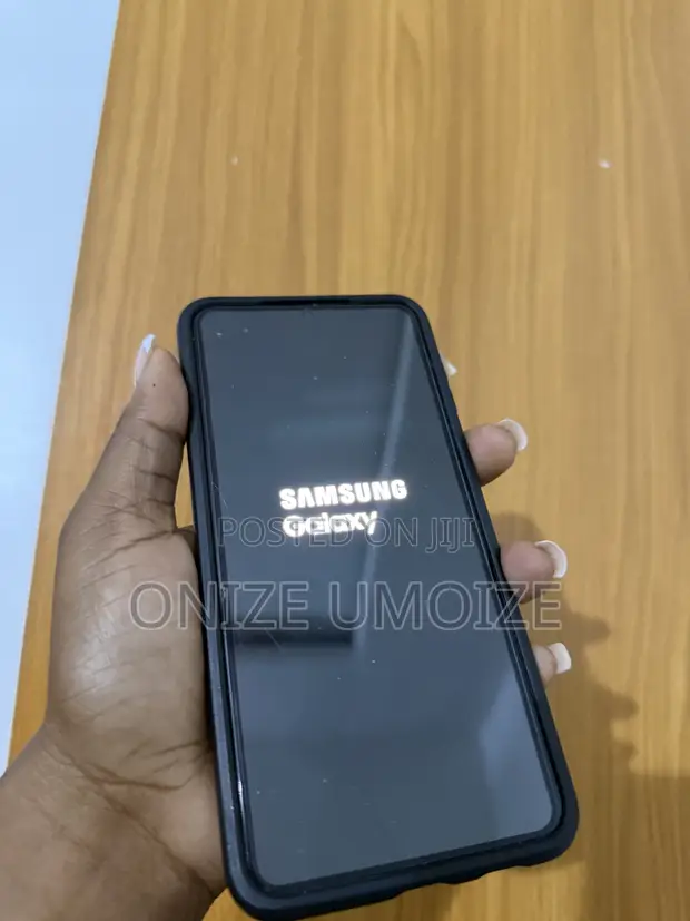 Samsung Galaxy S21 5G 128GB Black - 1