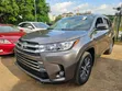 2017 Toyota Highlander XLE 4x4 V6 SUV - 1