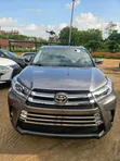 2017 Toyota Highlander XLE 4x4 V6 SUV - 2