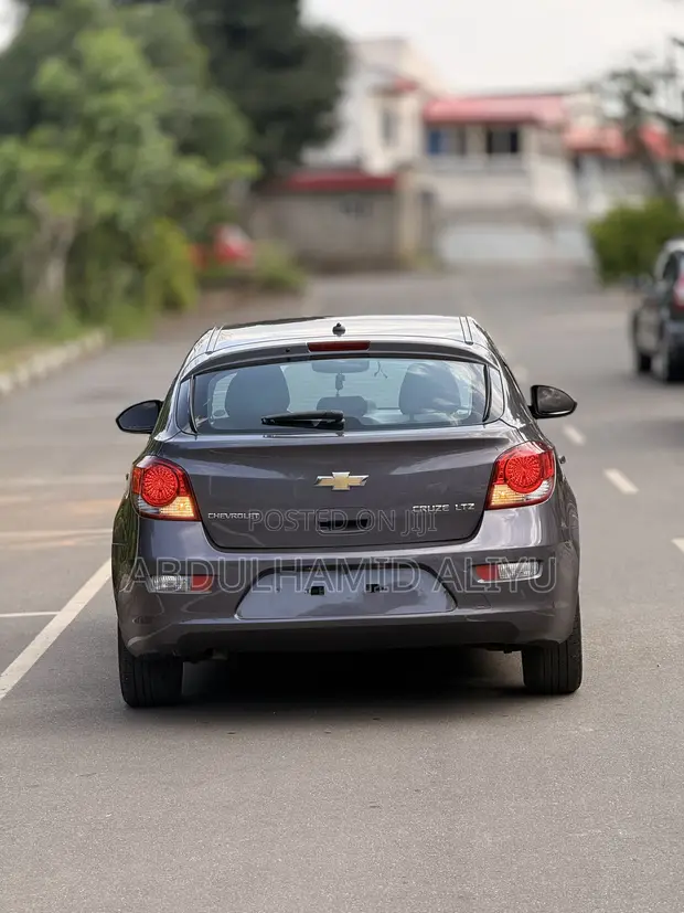 2011 Chevrolet Cruze Eco Sedan - 1