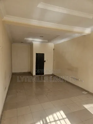 Office Space 35sqm, Utako