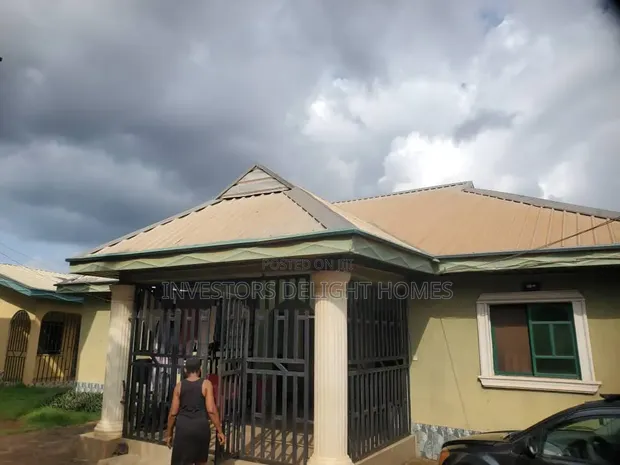4-Bedroom Block of Flats in Oshimili North for Sale - 1