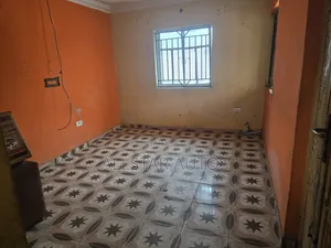 2 Bedroom Apartment for Rent in Adeleye Kumopayi, Ibadan