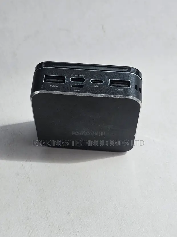 T-Core 10000mAh Portable Power Bank - 1