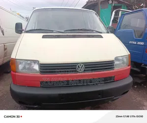 2004 Volkswagen Transporter Pink