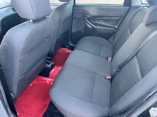 Ford Focus 2005 Green - 1