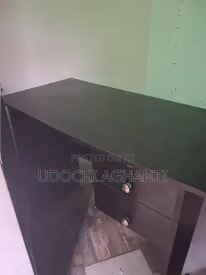 Home Interiors Reading Table