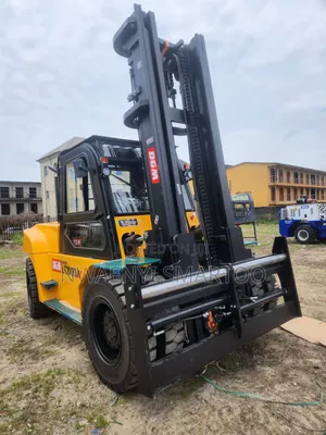 Sabon Caterpillar Forklift 10-Ton, Tsawon Haɓaka 4.5m, Cikakken AC
