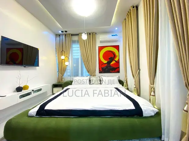 Luxury Furnished 2-Bedroom Shortlet Apartment a Lekki - 1