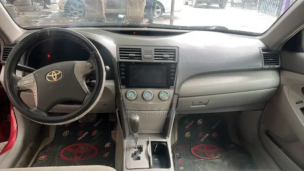 2007 Toyota Camry LE Red - 1