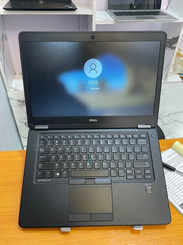 Dell Latitude 7450 Laptop 16GB RAM, 256GB SSD, Intel Core i7 - 1