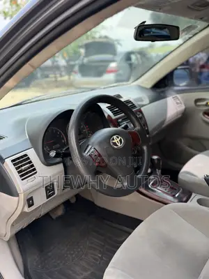 2012 Toyota Corolla LE Sedan