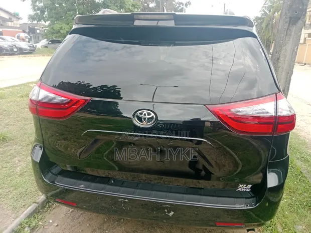 Toyota Sienna XLE 7 AWD 2020 - Wadda Aka Shigo Da Ita - 1
