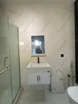 Gidan Terrace Mai Dakuna 4 na Alatu da Aka Zuba kayan daki a Old Ikoyi - 3