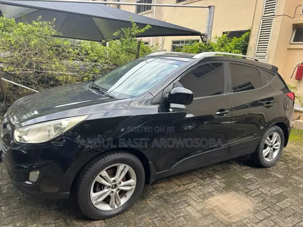 Hyundai Ix35 2010 Black - 1