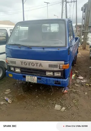 Toyota Dyna Jirgin Kasa