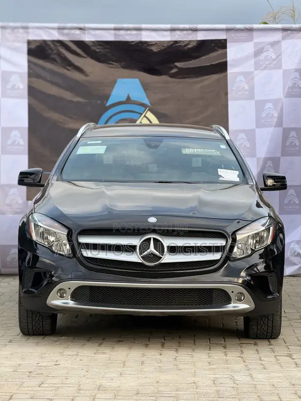 Mercedes-Benz GLA 250 2016 Black - 1