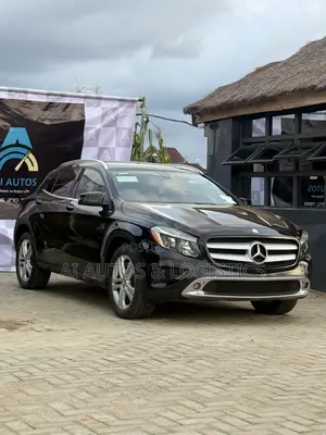 Mercedes-Benz GLA 250 2016 Black