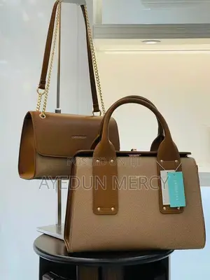 Chris Rosy Jakar Hannu 2-in-1