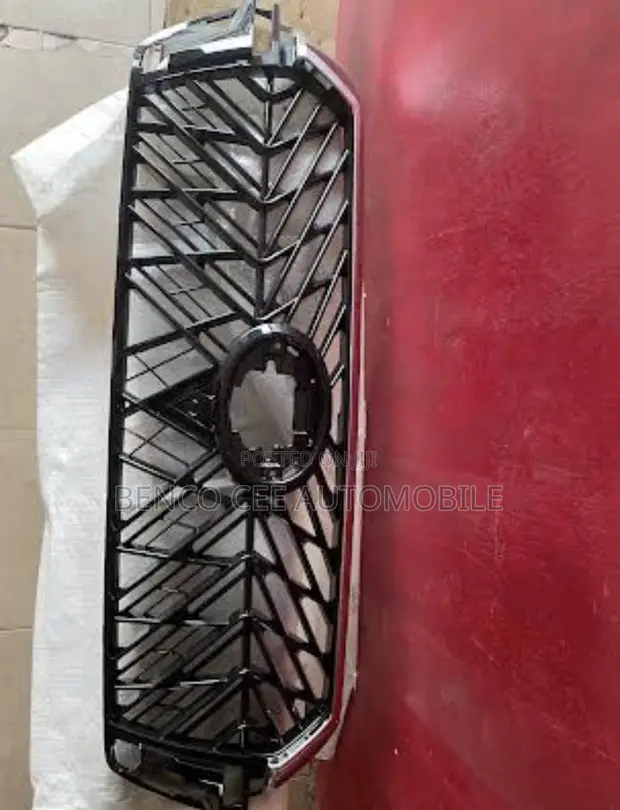 Gurin Gaba na Asali Toyota Land Cruiser 2018-2020 - 1