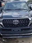 Gurin Gaba na Asali Toyota Land Cruiser 2018-2020 - 2